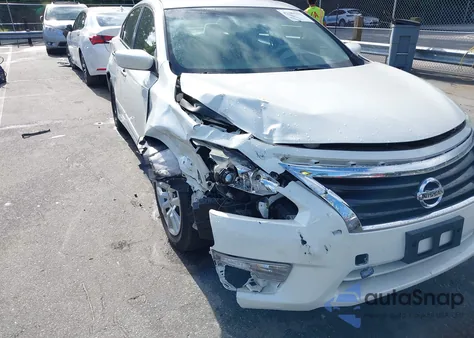 2015 Nissan Altima 2.5 S from USA, damaged, VIN 1N4AL3AP3FC289087